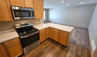 6637 Lamplight Dr, Albertville, MN 55301