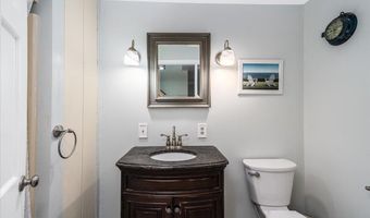 5 Hickory Hill Dr, Londonderry, NH 03053