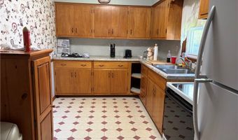 303 W Main St, Andover, OH 44003