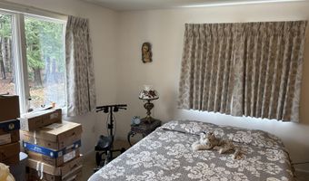 65 Smith St, Augusta, ME 04330
