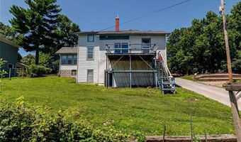 708 N 5th St, Atchison, KS 66002