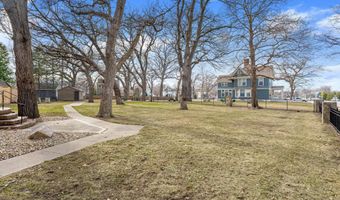 907 1st Dr NW, Austin, MN 55912