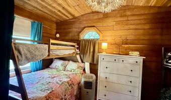 25 Hillbilly Hollar Rd, Bedford, IN 47421