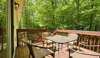 9 Sycamore Cir, Albrightsville, PA 18210