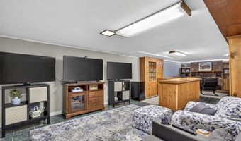 9541 Dulles Ct, Affton, MO 63123