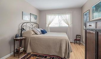 2802 Bombridge Ct, Ann Arbor, MI 48104