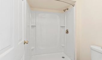 1909 N NICHOLAS St, Appleton, WI 54914
