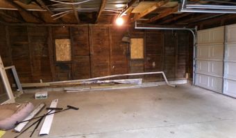204 Hawthorne St, Alma, MI 48801