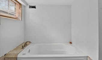 111 Penrith Ave, Alma, MI 48801