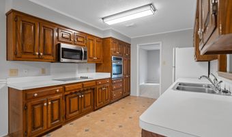 10 Ivy Cir, Arkadelphia, AR 71923