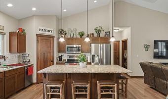 200 DANCING LIGHTS Ln, Athol, ID 83801