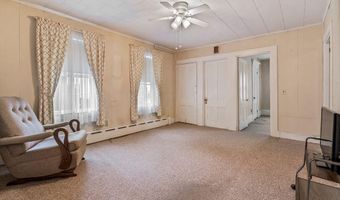 9 Willow St, Auburn, ME 04210