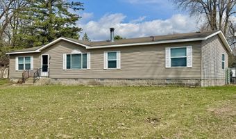 112 S College St, Adams, WI 53910