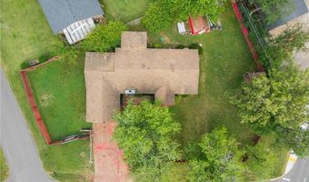 839 14th St, Barling, AR 72923
