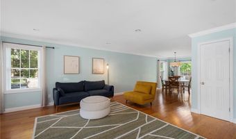 55 Vine St, East Greenwich, RI 02818