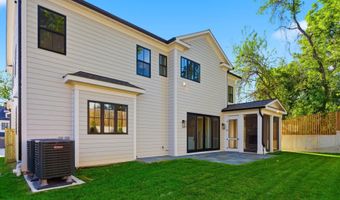 7705 HOLIDAY Ter, Bethesda, MD 20817