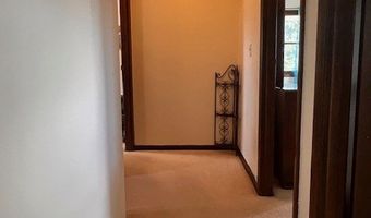 1064 Elmarna Ave, Ashland, OH 44805
