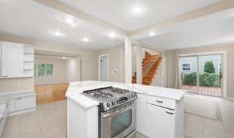 1067 Spafford St, Antioch, IL 60002