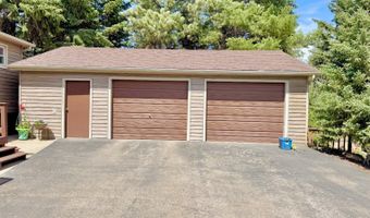 112 8403rd St SW, Bowman, ND 58623