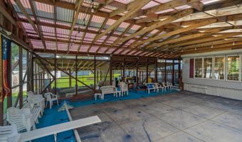 4 E Curran Dr, Absecon, NJ 08201