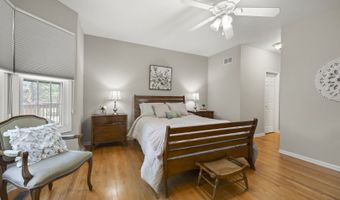 1 N049 Mission Ct, Winfield, IL 60190