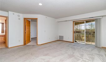 15631 Linnet St NW 3-305, Andover, MN 55304