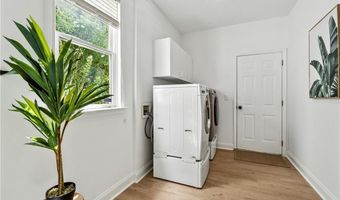 370 Longwood Ln, Alpharetta, GA 30004