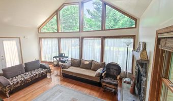 11 Grouse Trl, Albrightsville, PA 18210