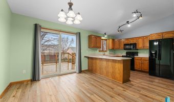 117 Thad St, Brandon, SD 57005