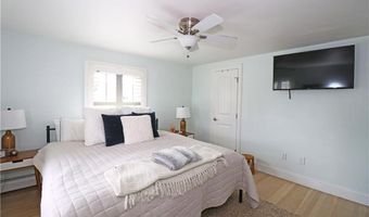 249 Tuckerman Ave 2, Middletown, RI 02842