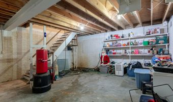 3075 Wessex Ct, Columbus, OH 43232