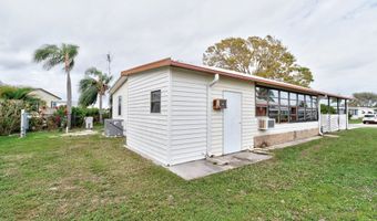 921 Dogwood Dr, Barefoot Bay, FL 32976