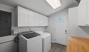 1106 PENNYPACKER Ln, Bowie, MD 20716