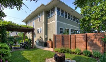 1704 Birch St, Eau Claire, WI 54703