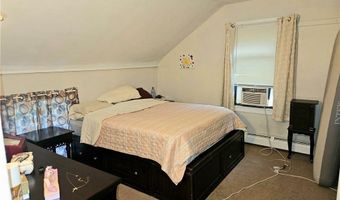 1 Side Hill St, Hopkinton, RI 02832