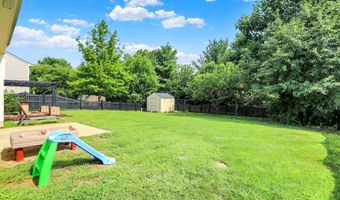 7589 Fox Tail Cir, Avon, IN 46123