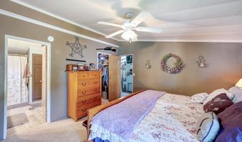 10714 284th Dr, Arkansas City, KS 67005