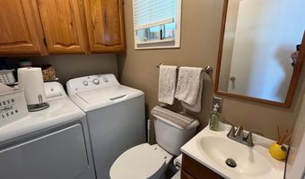 831 N River Ave, Alma, MI 48801