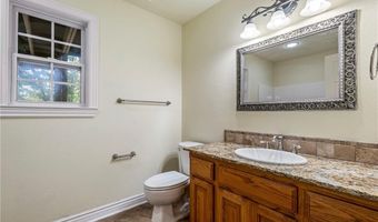 40 Merritt Dr, Bella Vista, AR 72714