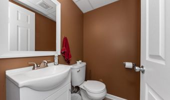 1692 Enclave Ln, Ann Arbor, MI 48103