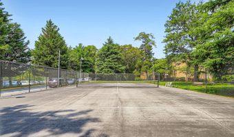 9900 GEORGIA Ave 27-716, Silver Spring, MD 20902