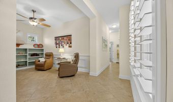 6903 Crestpoint Dr, Apollo Beach, FL 33572