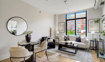 520 JOHN CARLYLE St 320, Alexandria, VA 22314