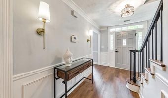 4929 Willow Creek Dr, Woodstock, GA 30188