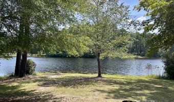 245 Lakeside Dr, Aberdeen, NC 28315