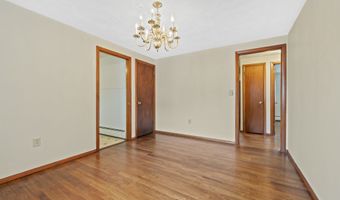 93 E Euclid St, Bloomfield, CT 06002