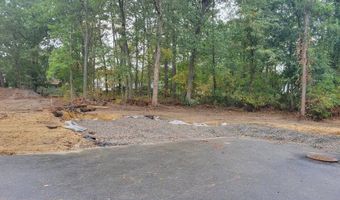 3 Railroad Ave, Bayville, NJ 08721