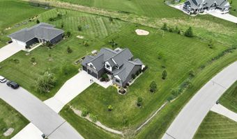 5467 Windrose Ln, Ames, IA 50014