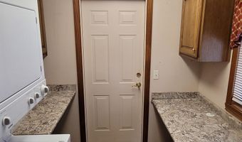 204 Steeplechase Dr, Auburn, IN 46706
