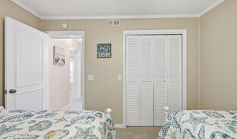 301 E Commerce Way Rd 206, Atlantic Beach, NC 28512